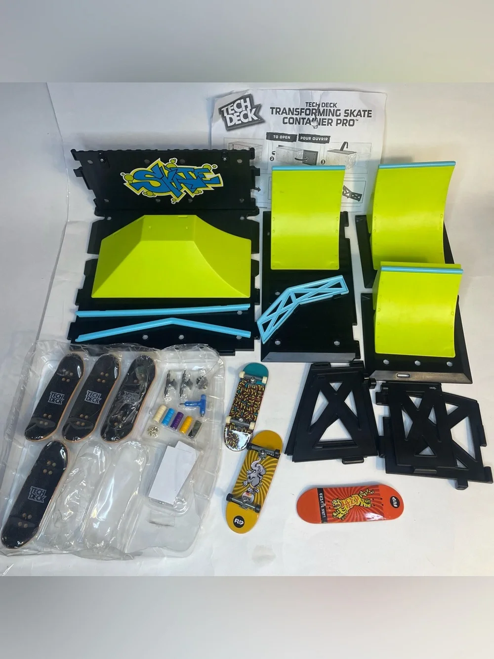 Tech Deck Transforming SK8 Container Pro Set + Skates Skatepark (Incomplete)